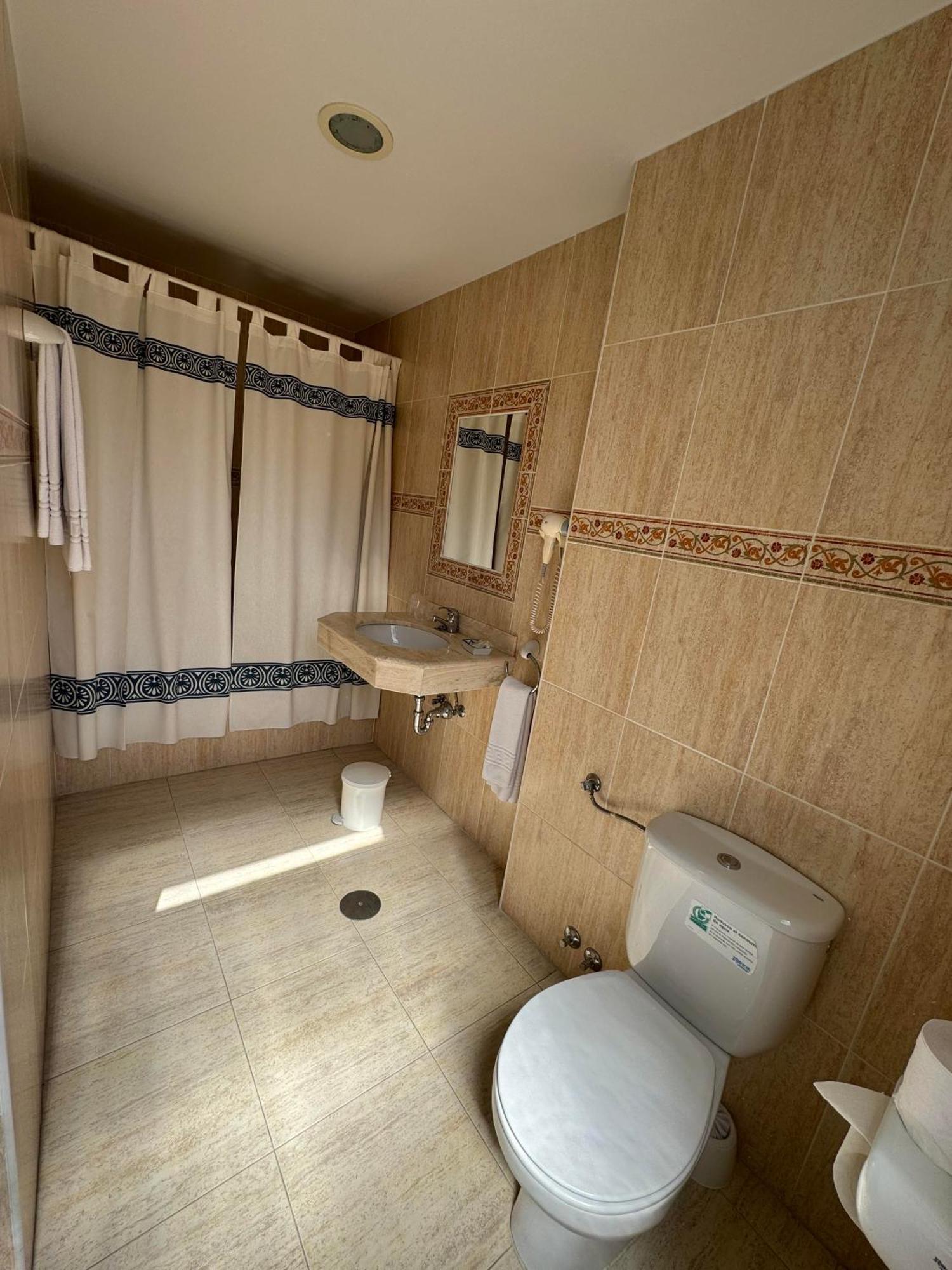Hostal Joaquin Las Ventas con Pena Aguilera Екстер'єр фото